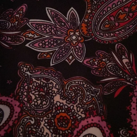 Women’s leggings! - Picture 3 of 4